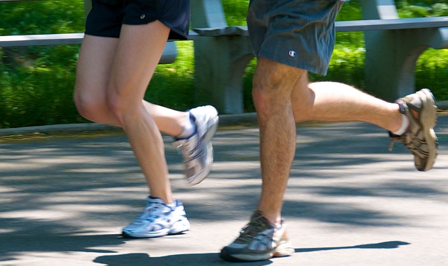 Jogging legs couple